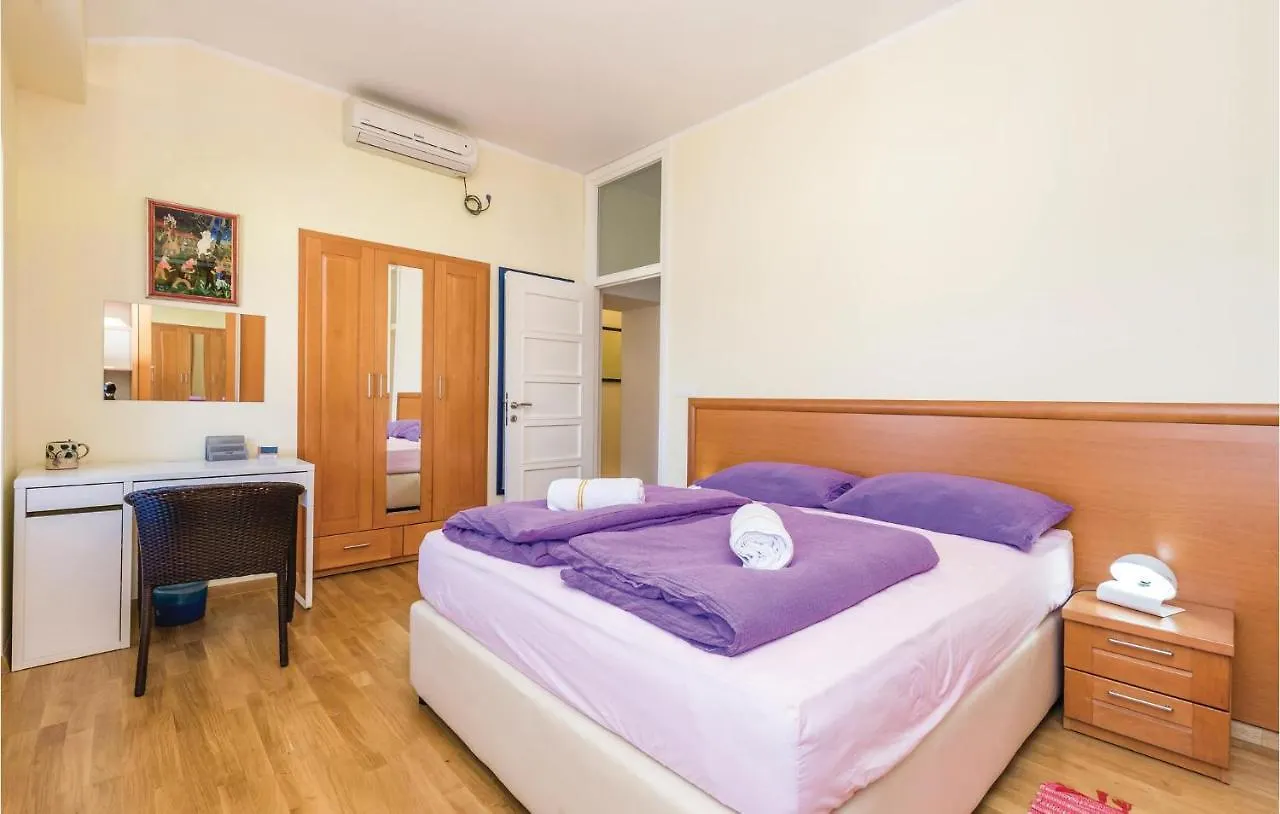 3 Bedroom Cozy Home In Abbazia Casa vacanze